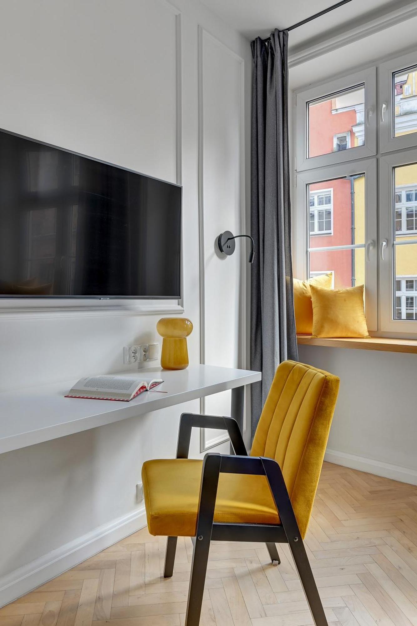 Chlebnicka In Main Old Town By Downtown * Gdańsk
